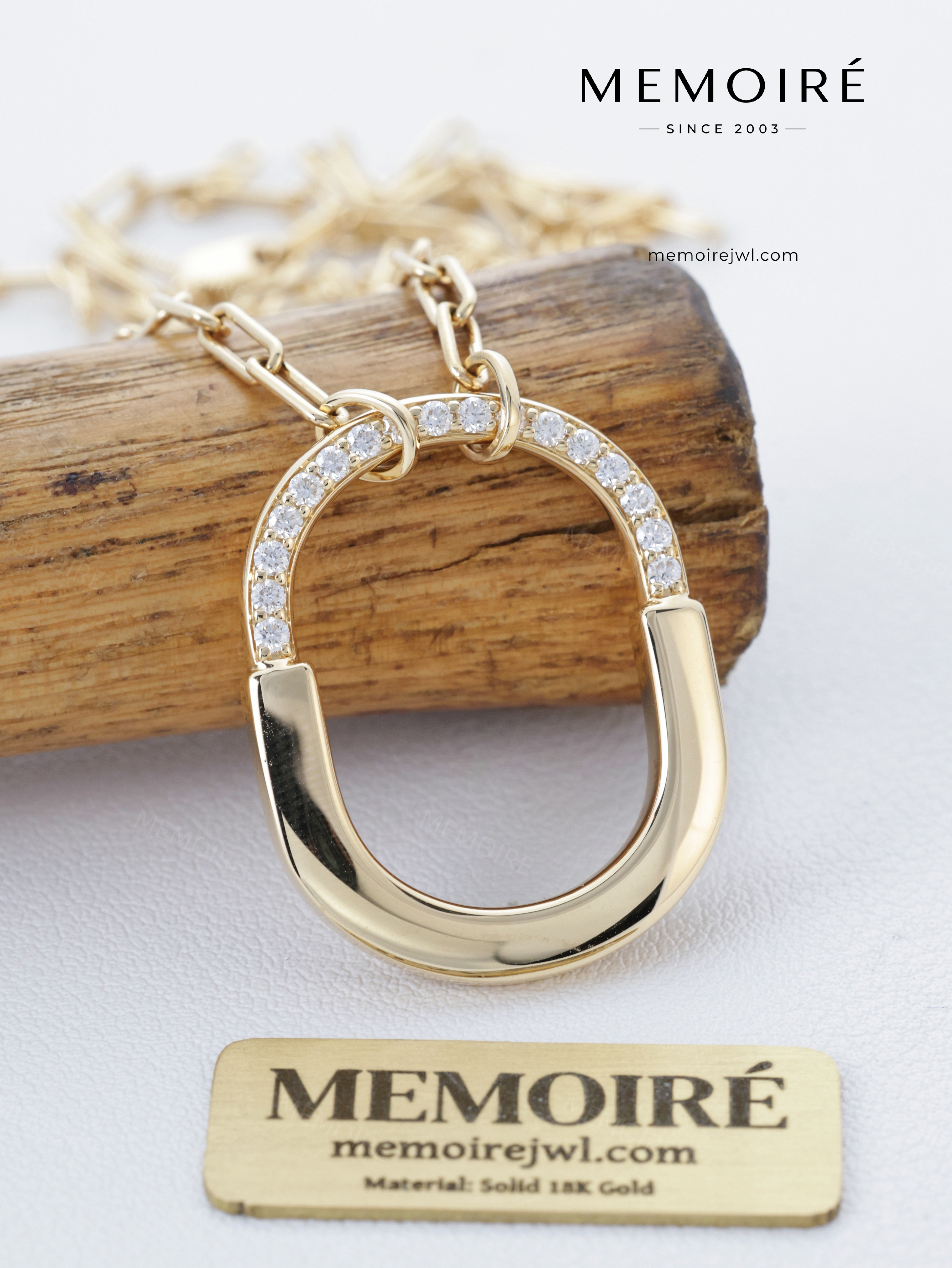 MEMOIRÉ 18K Yellow Gold Large Lock Necklace